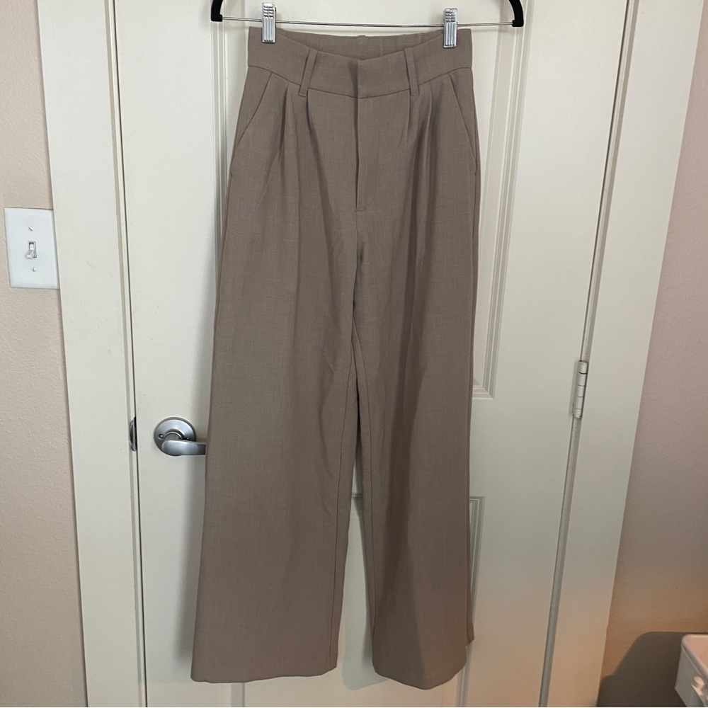 Abercrombie Tailored Wide Leg Pants in Taupe XS short